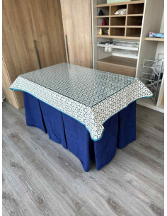 Ropa de Mesa Camilla Doble Grueso 10 Pliegues Azul con Tapete Geo