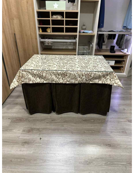 Ropa de Mesa Camilla Doble Grueso 10 Pliegues Chocolate con Tapete Planta