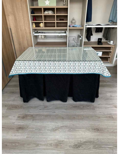 Ropa de Mesa Camilla Doble Grueso 10 Pliegues Negro con Tapete Geo