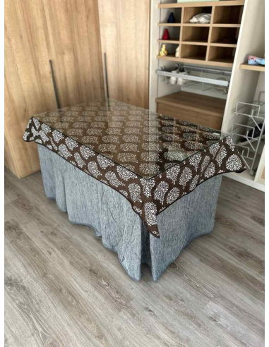 Ropa de mesa camilla chenilla 8 pliegues color Gris con Tapete Acebo