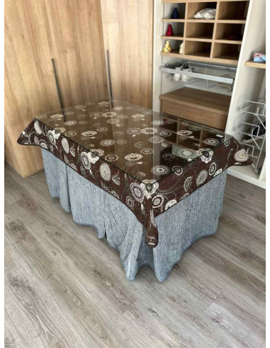 Ropa de mesa camilla chenilla 8 pliegues color Gris con Tapete Mandala