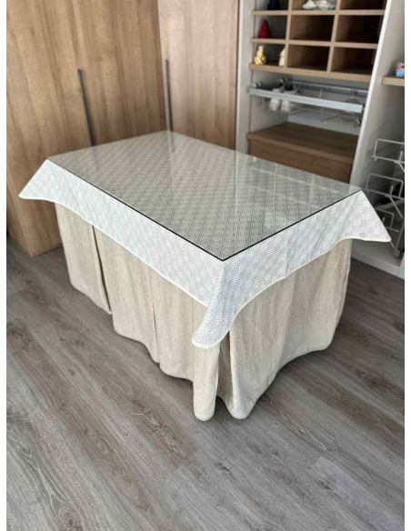 Ropa chenilla 8-10 Pliegues color Beige con Tapete Rombos