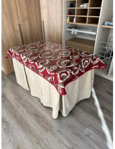 Ropa de mesa chenilla 8 pliegues color Beige con Tapete Eclipse