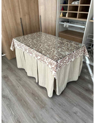 Ropa de mesa chenilla 8 pliegues color Beige con Tapete Planta
