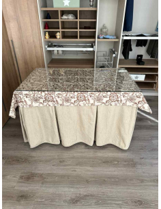 Ropa de mesa chenilla 8 pliegues color Beige con Tapete Planta 2