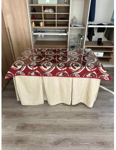 Ropa de mesa chenilla 8 pliegues color Beige con Tapete Eclipse 2