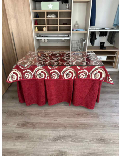 Ropa chenilla 8 pliegues color Rojo con Tapete Eclipse 2