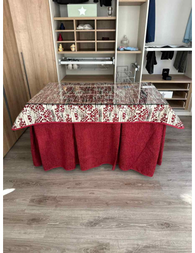 Ropa para mesa de camilla chenilla 8 pliegues color Rojo con Tapete Mosaico