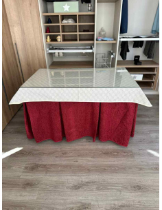 Ropa de mesa de camilla Chenilla 8 Pliegues color Rojo con Tapete Rombos 2