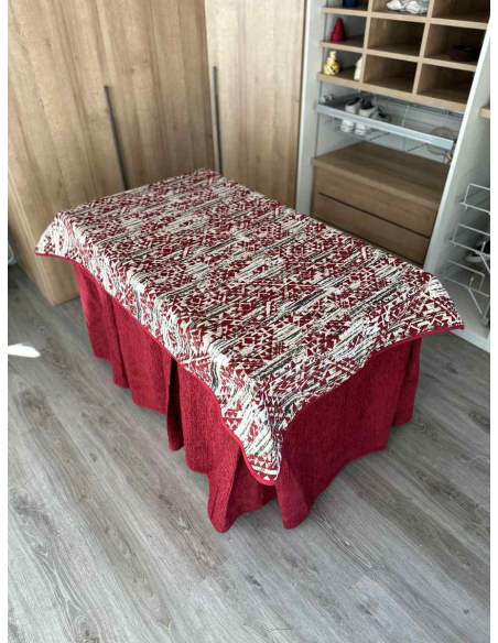 Conjunto Ropa Chenilla 8-10 Pliegues color Rojo con Tapete Mosaico
