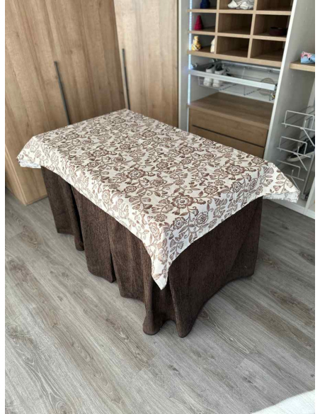 Conjunto Ropa Chenilla 8-10 Pliegues color Chocolate con Tapete Planta