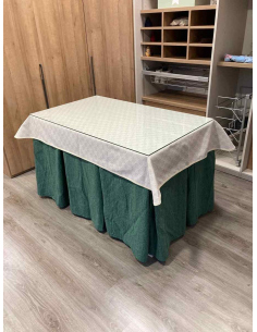 Ropa de Mesa Camilla Chenilla 10 Pliegues color Verde con Tapete Crema