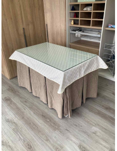 Ropa de Mesa Camilla Chenilla 10 Pliegues color Topo con Tapete Crema