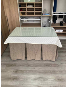 Ropa de Mesa Camilla Chenilla 10 Pliegues color Topo con Tapete Crema 2