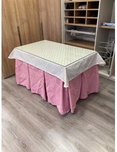 Ropa de Mesa Camilla Chenilla 10 Pliegues color Rosa Pastel con Tapete Crema