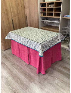 Ropa de Mesa Camilla Chenilla 10 Pliegues color Rosa Chicle con Tapete Geo