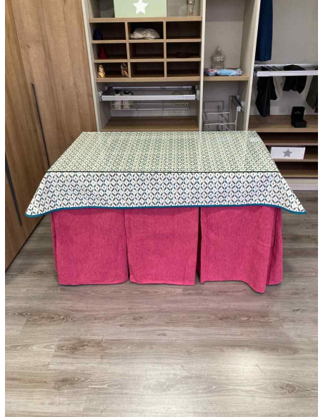 Ropa de Mesa Camilla Chenilla 10 Pliegues color Rosa Chicle con Tapete Geo