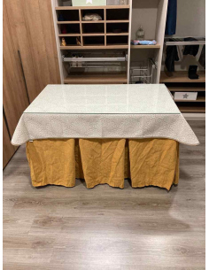 Ropa de Mesa Camilla Chenilla 10 Pliegues color Mostaza con Tapete Amanecer 2