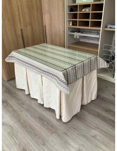 Ropa de Mesa Camilla Chenilla 10 Pliegues color Marfil con Tapete Estriado