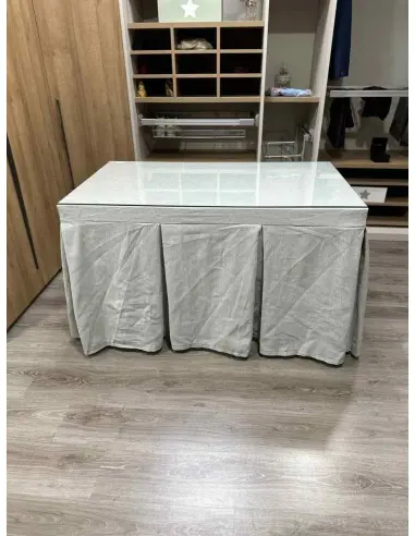 Ropa de Mesa Camilla Chenilla 10 Pliegues color Gris Claro Ropa de Mesa Camilla Chenilla 10 Pliegues color Gris Claro