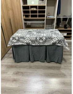 Ropa de Mesa Camilla Chenilla 10 Pliegues color Gris con Tapete Mosaico 2