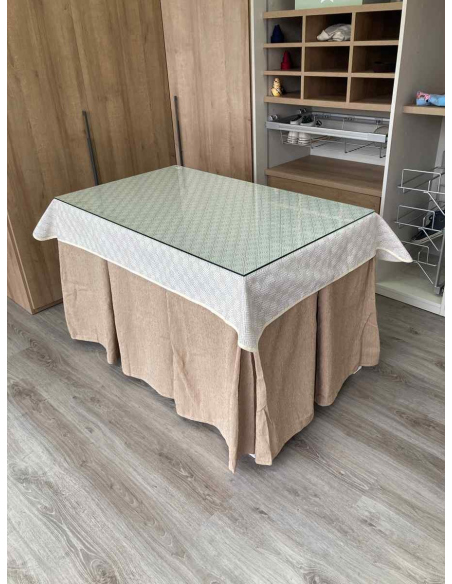 Ropa de Mesa Camilla Chenilla 10 Pliegues color Beige con Tapete Crema