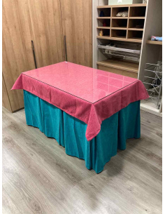 Ropa de Mesa Camilla Chenilla 10 Pliegues color Azul con Tapete Rosa