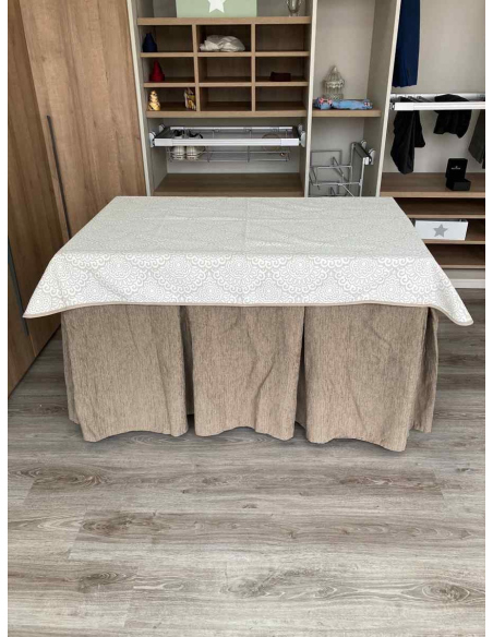 Conjunto Chenilla 8-10 Pliegues color Topo con Tapete Amanecer