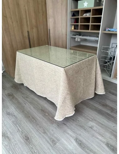 Ropa de mesa beige para mesa rectangular en color beige