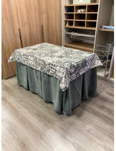 Ropa de Mesa Camilla Doble Grueso 10 Pliegues Gris con Tapete Azulejo