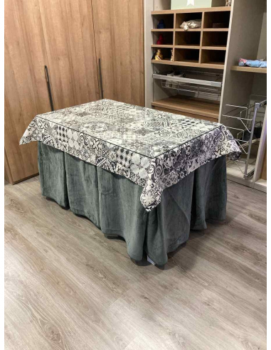 Ropa de Mesa Camilla Doble Grueso 10 Pliegues Gris con Tapete Azulejo