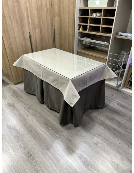 Ropa de Mesa Camilla Antimanchas Aterciopelada Triplegrueso color Chocolate con Tapete Liso Beige