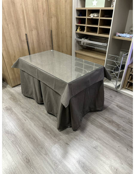 Ropa de Mesa Camilla Antimanchas Aterciopelada Triplegrueso color Chocolate con Tapete Liso Chocolate