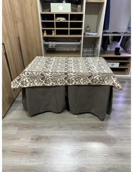 Ropa de Mesa de Camilla Antimanchas Aterciopelada Triplegrueso color Chocolate con Tapete Vintage