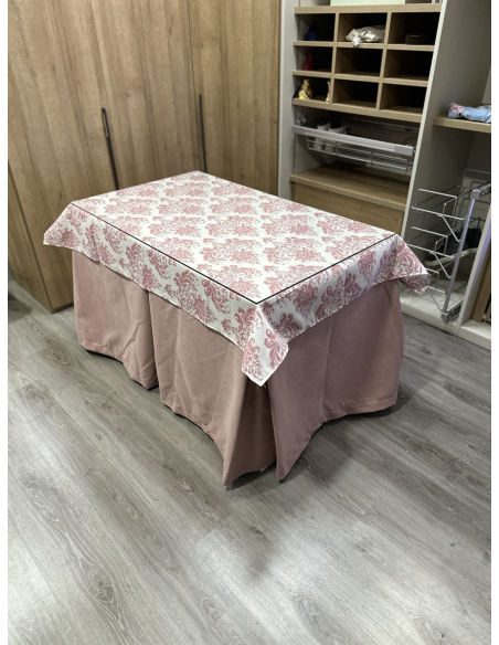Ropa de Mesa Camilla Antimanchas Aterciopelada Triplegrueso color Rosa con Tapete Vintage