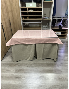 Ropa de Mesa de Camilla Antimanchas Aterciopelada Triplegrueso color Beige con Tapete Liso Rosa 2