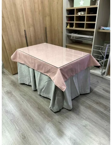 Ropa de Mesa de Camilla Antimanchas Aterciopelada Triplegrueso color Marfil con Tapete Liso Rosa