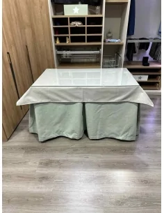 Ropa de Mesa Camilla Antimanchas Aterciopelada Triplegrueso color Roca con Tapete Liso Marfil 2