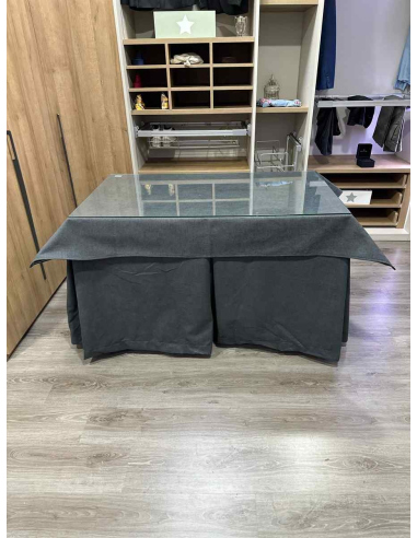 Ropa de Mesa Camilla Antimanchas Aterciopelada Triplegrueso color Grafito con Tapete Liso Grafito