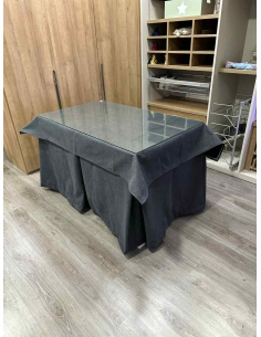 Ropa de Mesa Camilla Antimanchas Aterciopelada Triplegrueso color Grafito con Tapete Liso Grafito