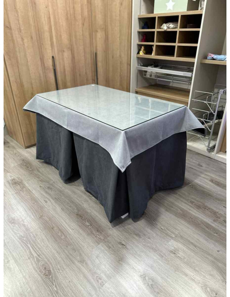 Ropa de Mesa Camilla Antimanchas Aterciopelada Triplegrueso color Grafito con Tapete Liso Gris