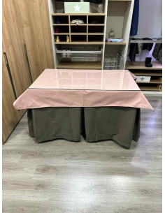 Conjunto Completo Antimanchas Aterciopelada Triplegrueso color Chocolate con Tapete Liso Rosa 2