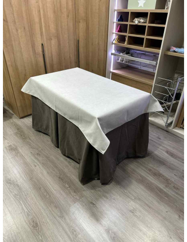 Conjunto Completo Antimanchas Aterciopelada Triplegrueso color Chocolate con Tapete Liso Marfil