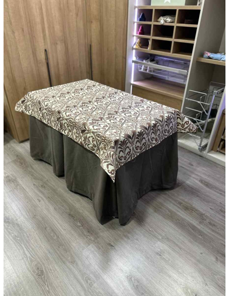 Conjunto Completo Antimanchas Aterciopelada Triplegrueso color Chocolate con Tapete Vintage