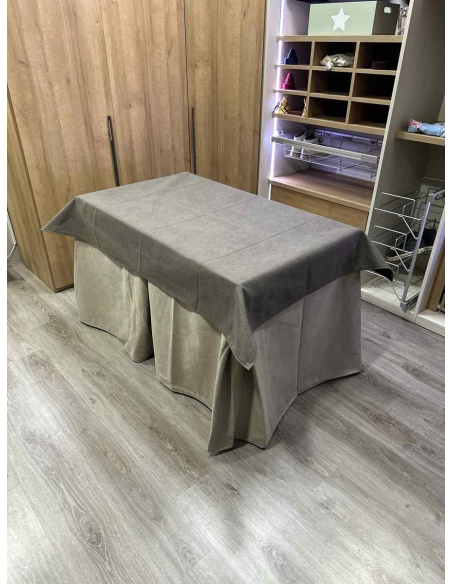 Conjunto Completo Antimanchas Aterciopelada Triplegrueso color Beige con Tapete Liso Chocolate