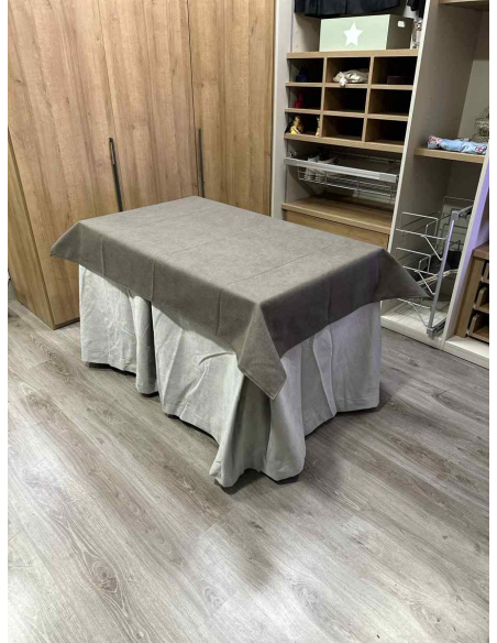 Conjunto Completo Antimanchas Aterciopelada Triplegrueso color Marfil con Tapete Liso Chocolate