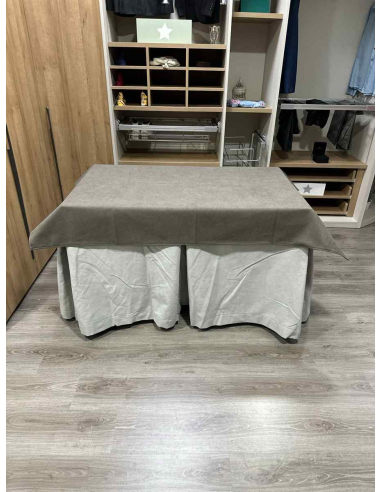 Conjunto Completo Antimanchas Aterciopelada Triplegrueso color Marfil con Tapete Liso Chocolate