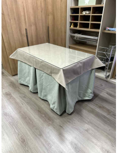 Conjunto Completo Antimanchas Aterciopelada Triplegrueso color Roca con Tapete Liso Beige