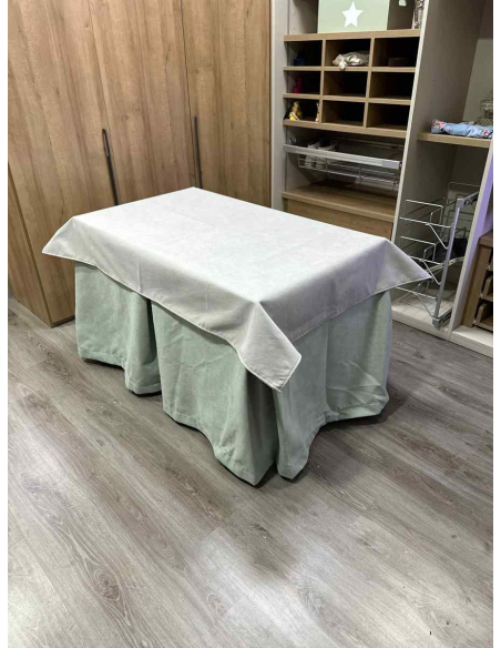 Conjunto Completo Antimanchas Aterciopelada Triplegrueso color Roca con Tapete Liso Marfil