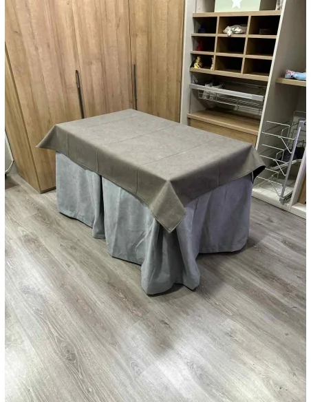 Conjunto Completo Antimanchas Aterciopelada Triplegrueso color Gris con Tapete Liso Chocolate